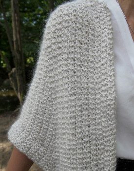 Knitting pattern – Fine, but fuzzy coat